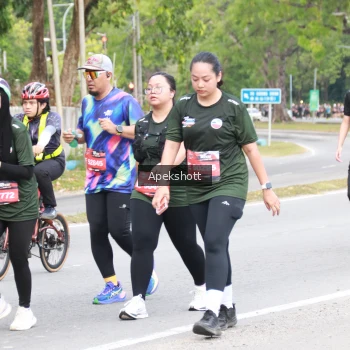 Runner Photo 3914347