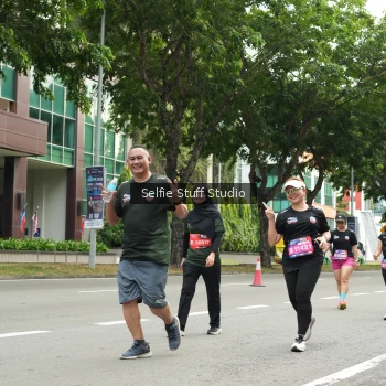 Runner Photo 3914359