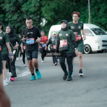Runner Photo 3914388