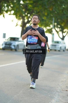 Runner Photo 3914420