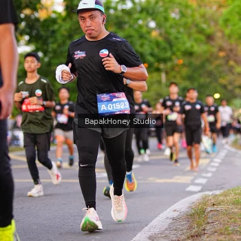 Runner Photo 3914677
