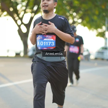 Runner Photo 3914717