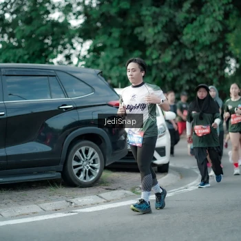 Runner Photo 3914873