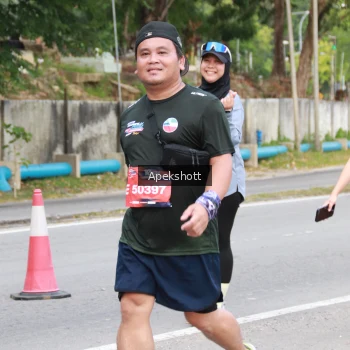 Runner Photo 3914945