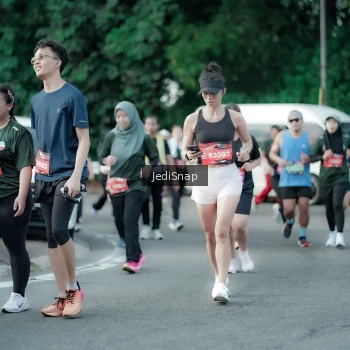 Runner Photo 3914974
