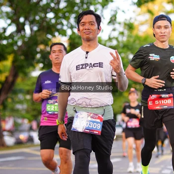 Runner Photo 3914993