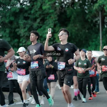 Runner Photo 3915360