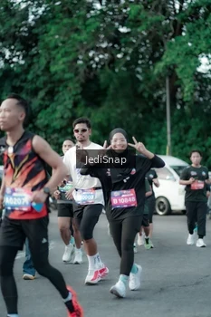 Runner Photo 3915435