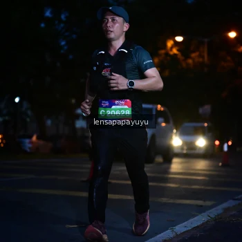 Runner Photo 3915506