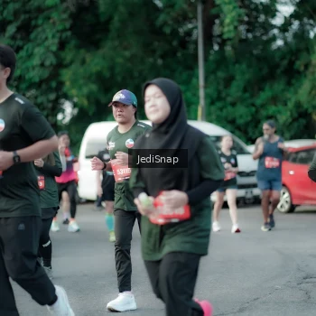 Runner Photo 3915550