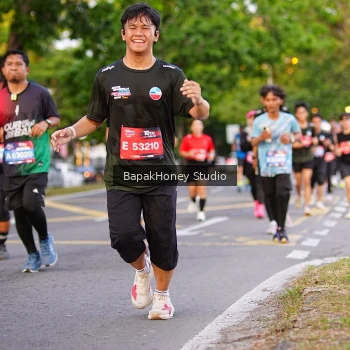 Runner Photo 3915586