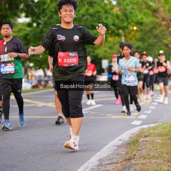 Runner Photo 3915600