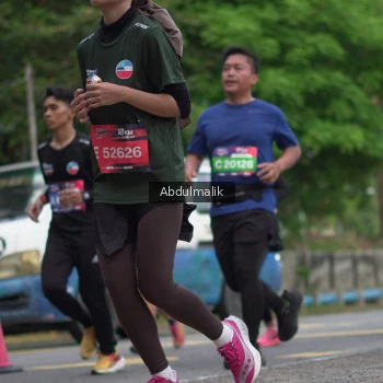 Runner Photo 3915606