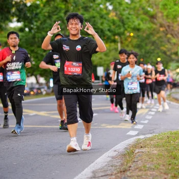 Runner Photo 3915632