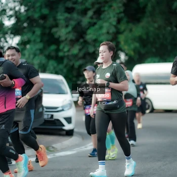 Runner Photo 3915660