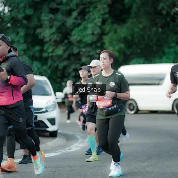 Runner Photo 3915669