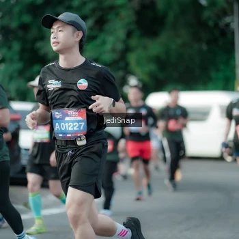Runner Photo 3915681