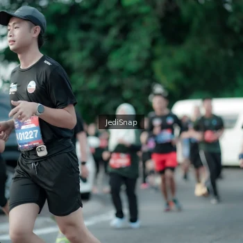 Runner Photo 3915695