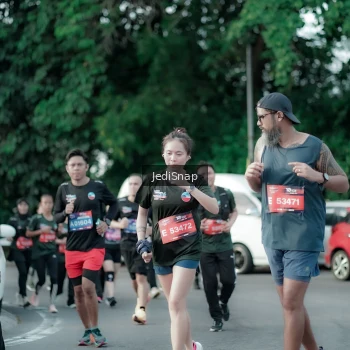 Runner Photo 3915724