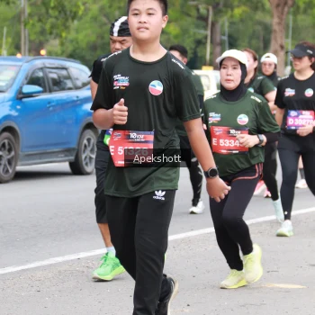 Runner Photo 3915754