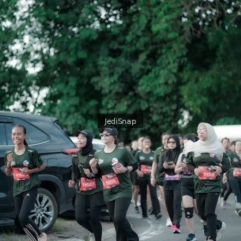 Runner Photo 3915789