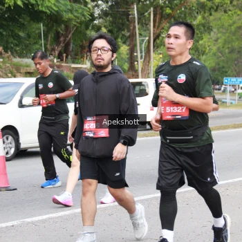 Runner Photo 3915800