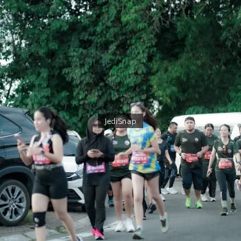 Runner Photo 3915856
