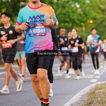 Runner Photo 3915915