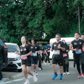 Runner Photo 3916162