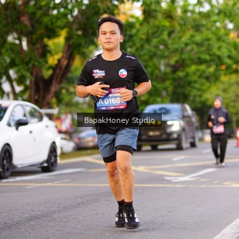 Runner Photo 3916244
