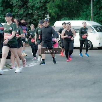 Runner Photo 3916418