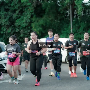 Runner Photo 3916502