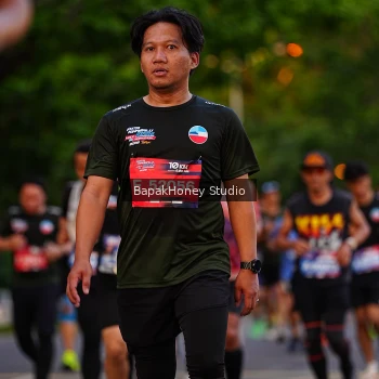 Runner Photo 3916579
