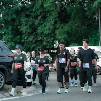 Runner Photo 3916678
