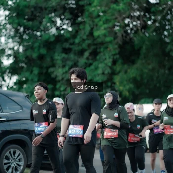 Runner Photo 3916688