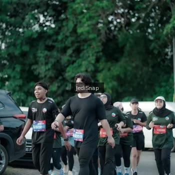 Runner Photo 3916689