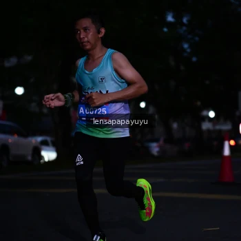 Runner Photo 3916693