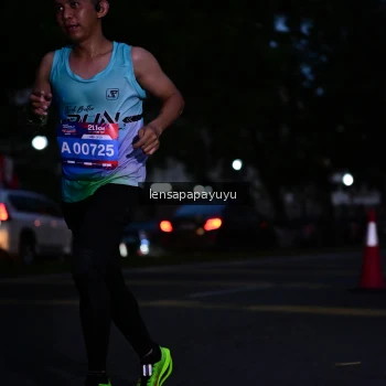Runner Photo 3916702