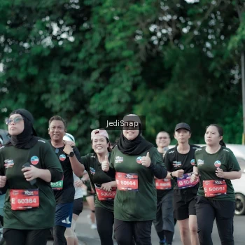 Runner Photo 3916717