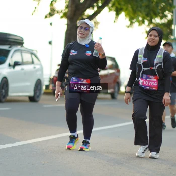Runner Photo 3916752