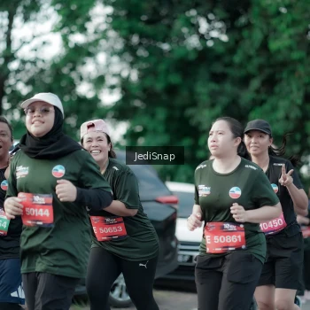Runner Photo 3916775