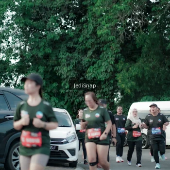 Runner Photo 3916789