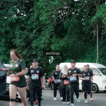 Runner Photo 3916791