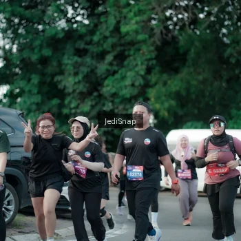 Runner Photo 3916880