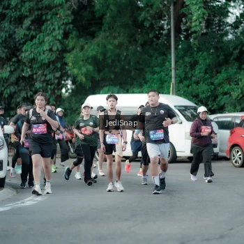 Runner Photo 3917002