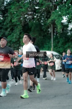 Runner Photo 3917082