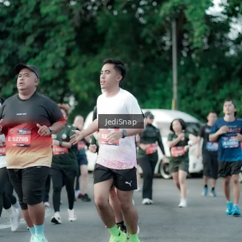 Runner Photo 3917100