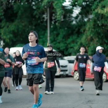Runner Photo 3917137