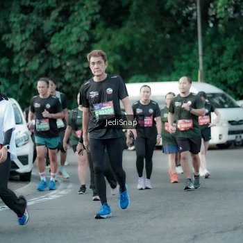 Runner Photo 3917337