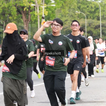 Runner Photo 3917385